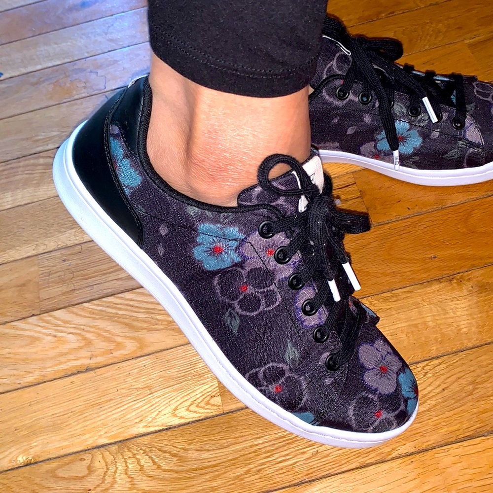 Casual Lifestyle Sneakers